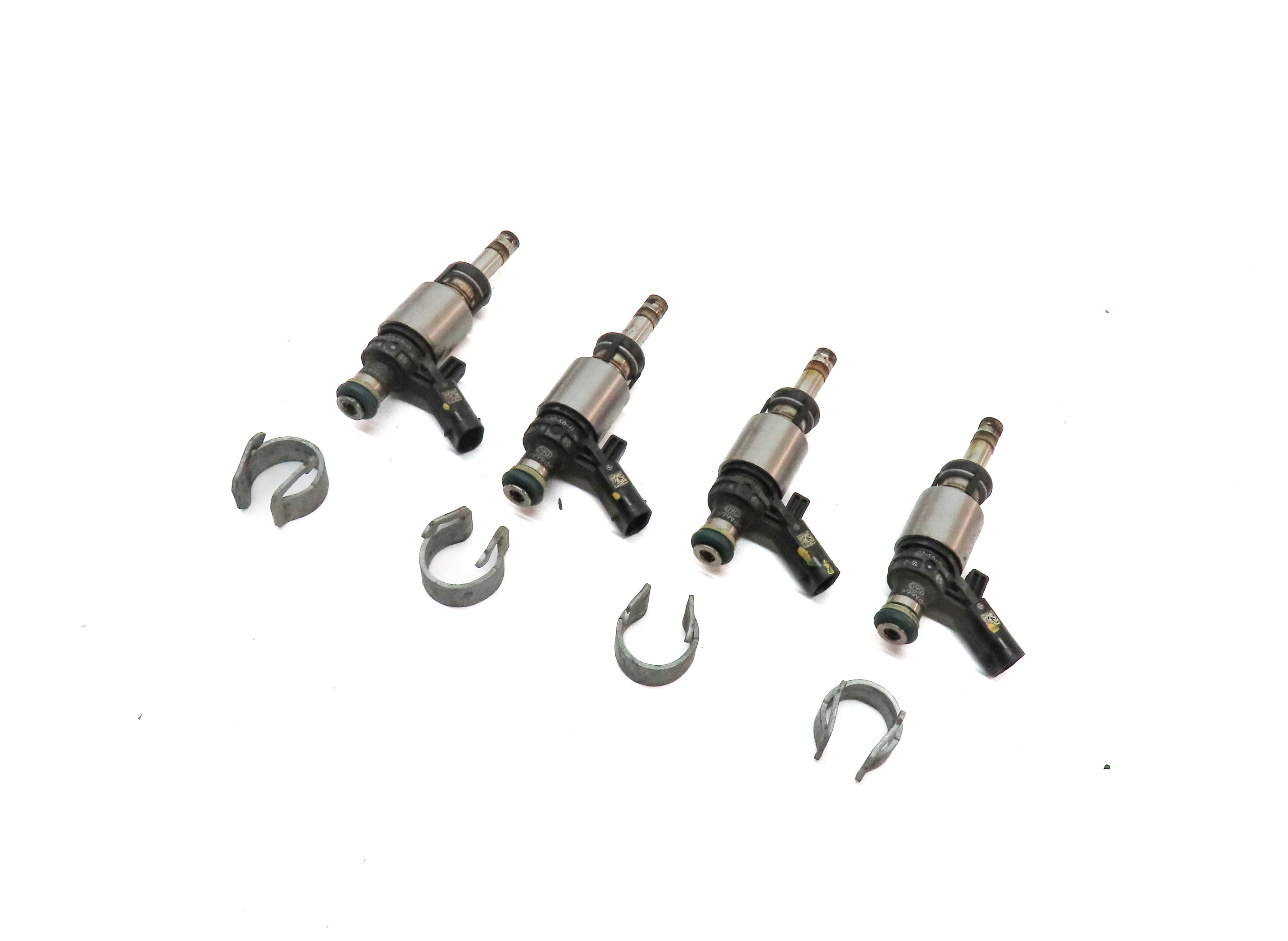 08-17 AUDI A3 A4 A5 A6 Q5 TT (8P B8 8K 8T 8R MK2 C7) 2.0L FSI FUEL INJECTOR SET4 — exact item pictured